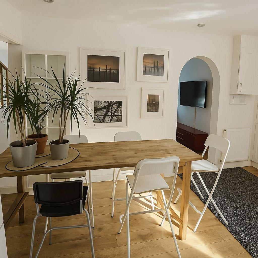 Beautiful House In The Heart Of A Golf Course. Apartment *
